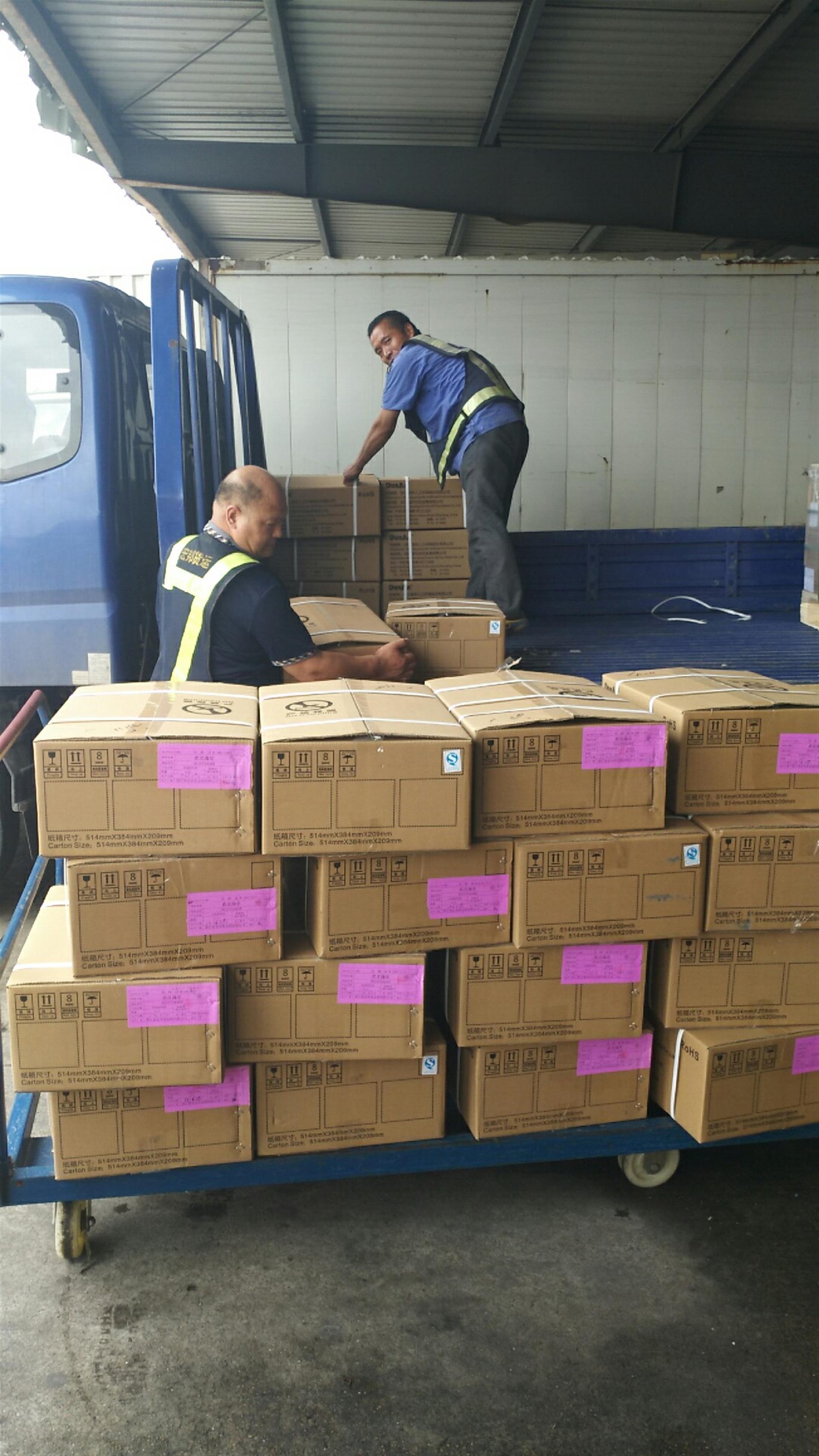 武漢機場推出一站式全自助行李托運服務區(qū)